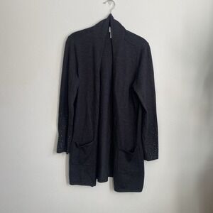Chicos Womens Cardigan Sz 1 (8/10) Gray Open Front‎ Long Sleeve Pockets